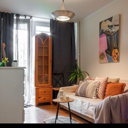 Spacious Retro Flat Close To National Stadium Varşova Dış mekan fotoğraf