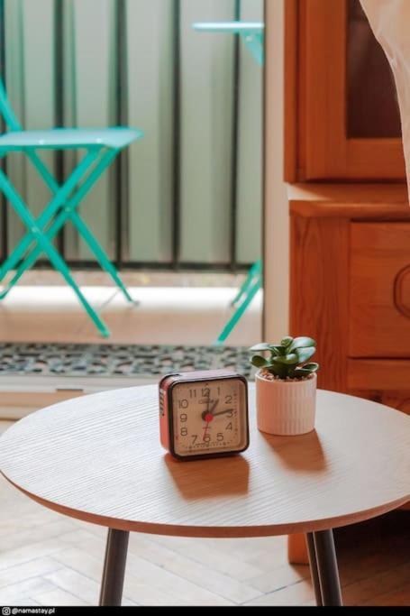 Spacious Retro Flat Close To National Stadium Varşova Dış mekan fotoğraf
