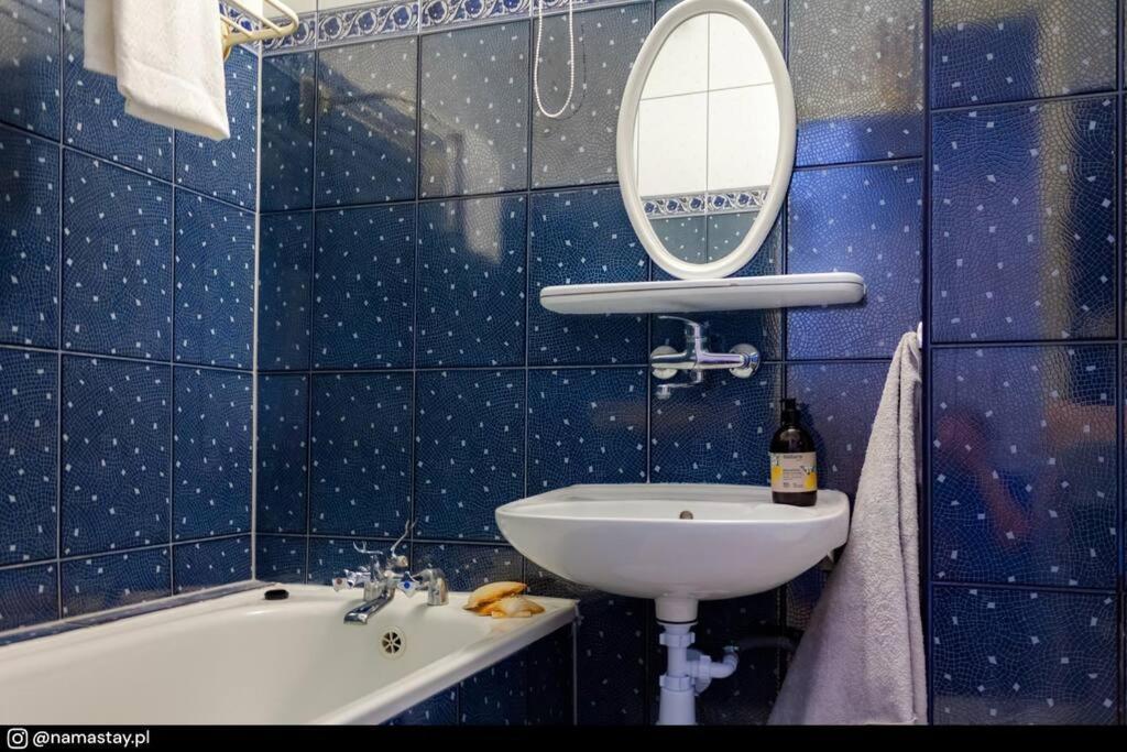 Spacious Retro Flat Close To National Stadium Varşova Dış mekan fotoğraf